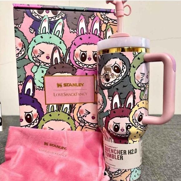 Labubu Stanley Pink Quencher H2.0 loves shack addition limited - Picture 1 of 4